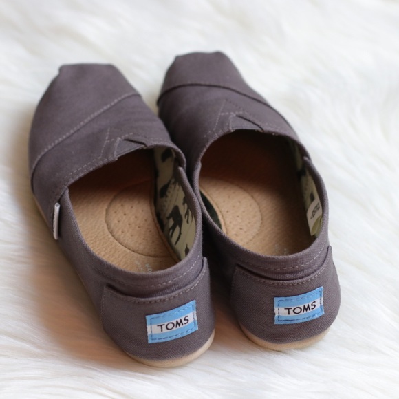 TOMS classic canvas slip on - Picture 2 of 2